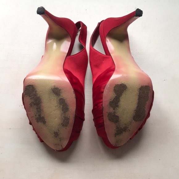 Ruby red heels - Picture 3 of 3